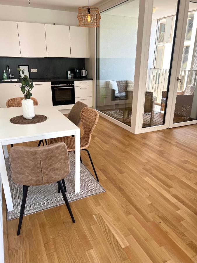 Donaublick Oasis: Stylische Wohnung فيينا المظهر الخارجي الصورة